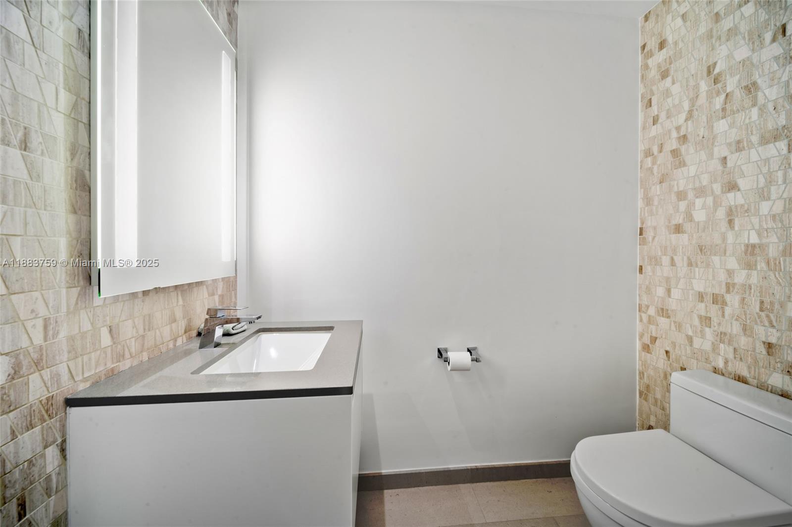 REACH CONDO - Residential