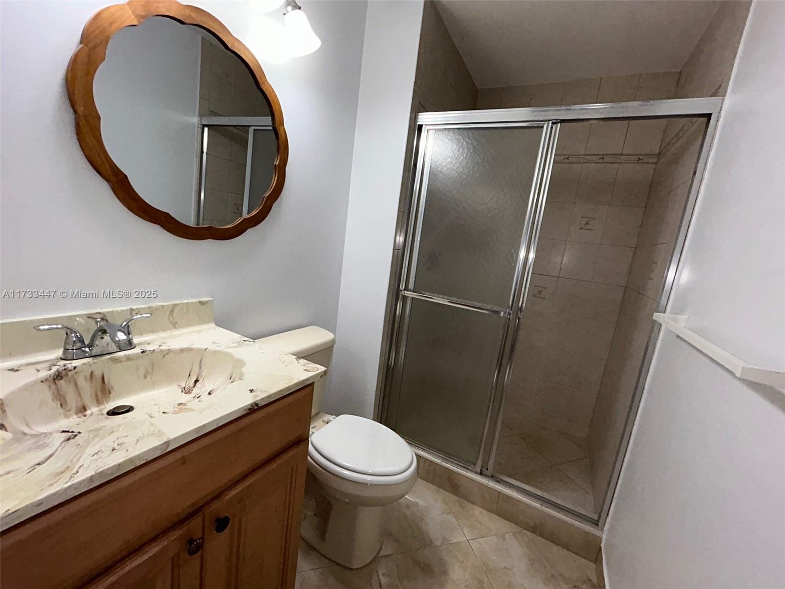 KINGS POINT 4 / Las Verdes - Residential Lease