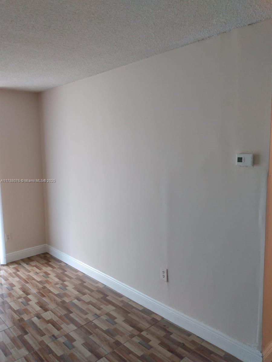 MONTECARLO CONDO - Residential