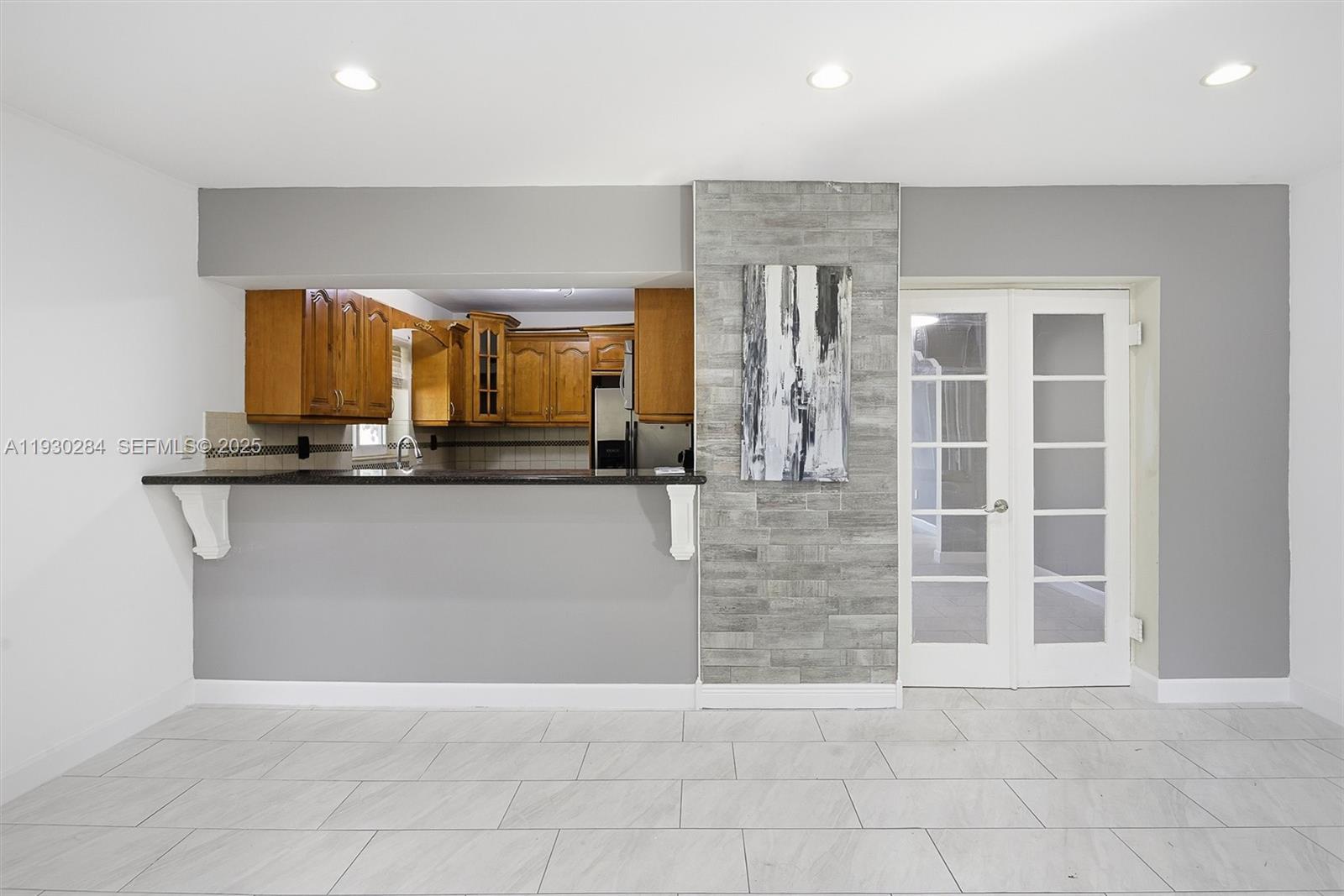 EAST VEDADO - Residential Lease