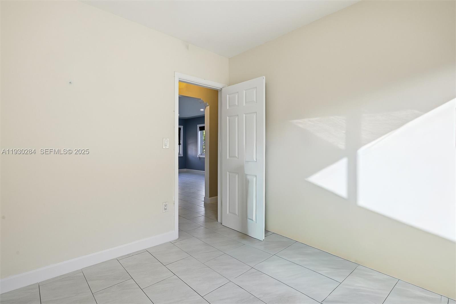 EAST VEDADO - Residential Lease