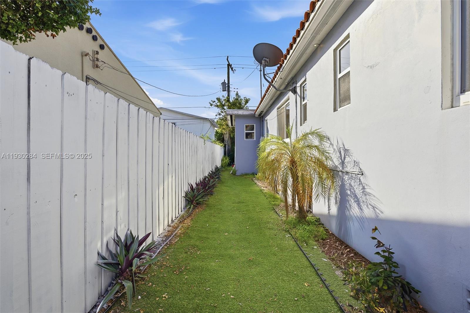 EAST VEDADO - Residential Lease