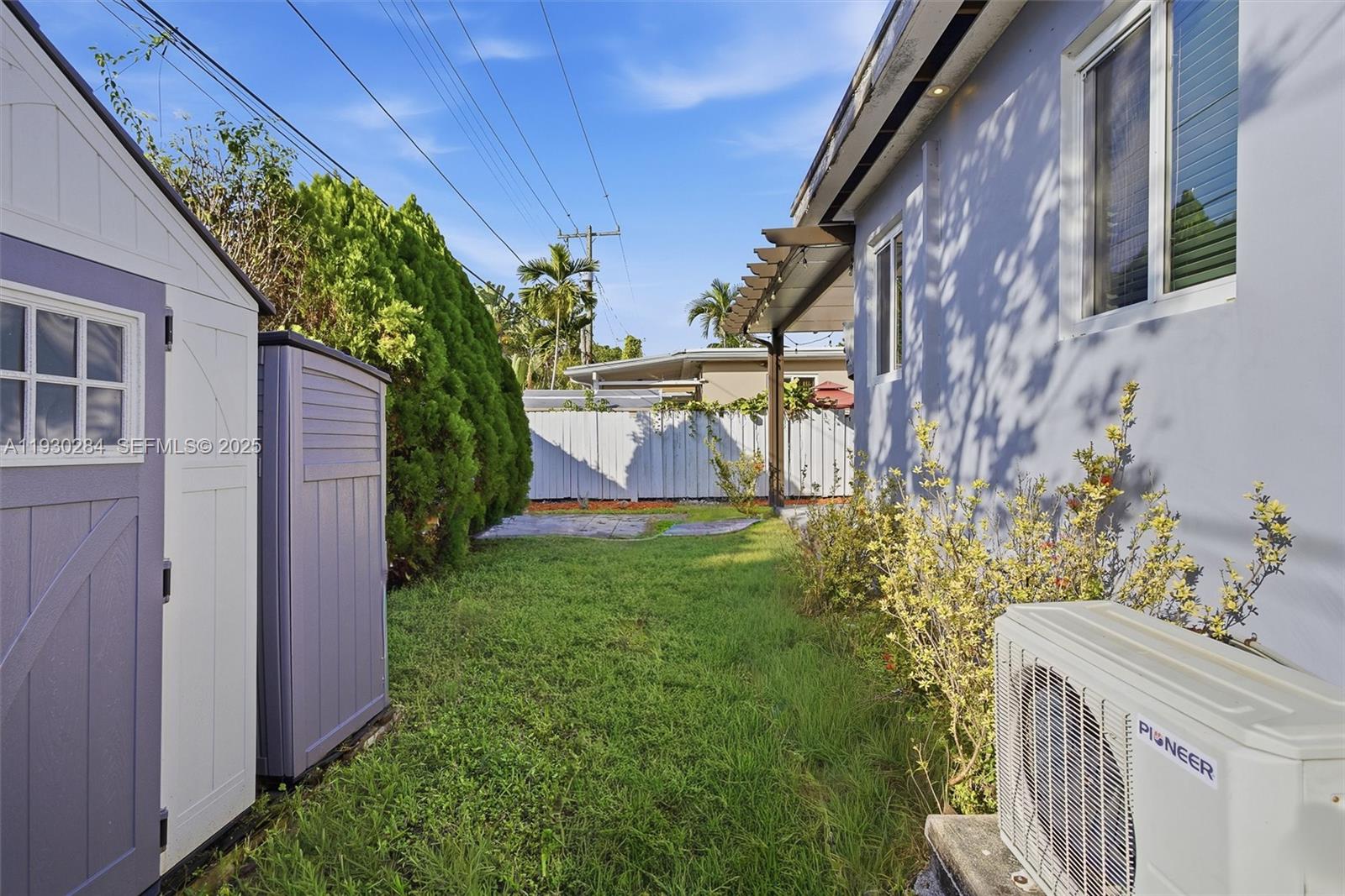 EAST VEDADO - Residential Lease