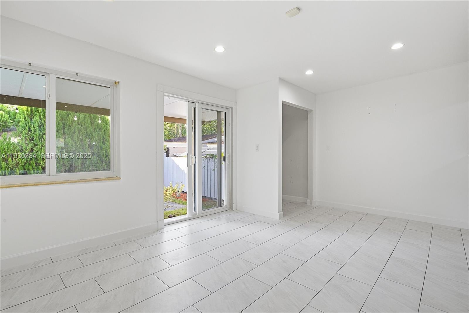 EAST VEDADO - Residential Lease