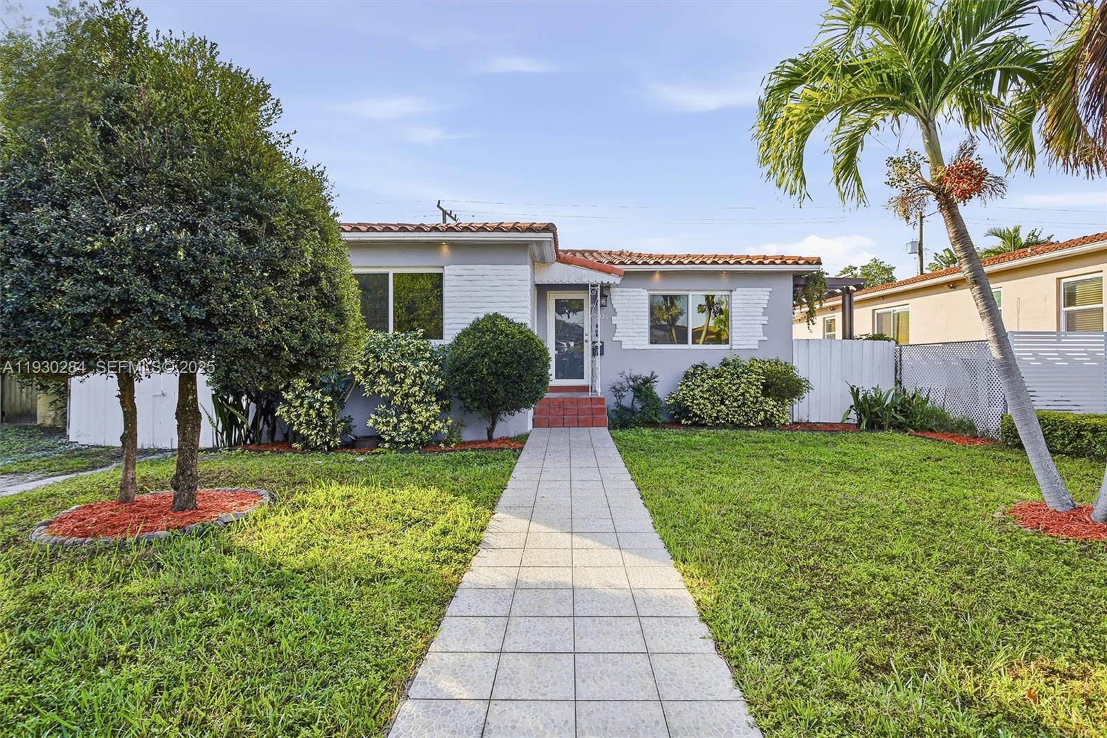 EAST VEDADO - Residential Lease