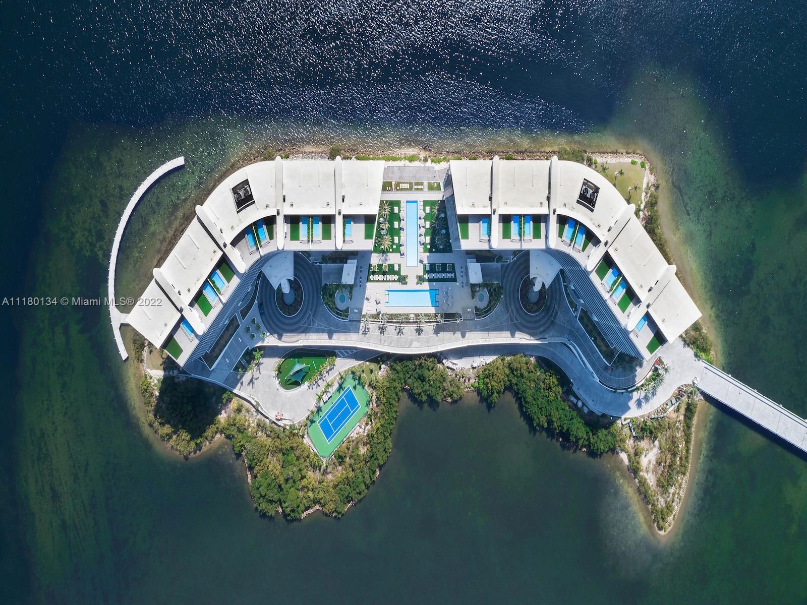 PRIVE CONDO - Residential