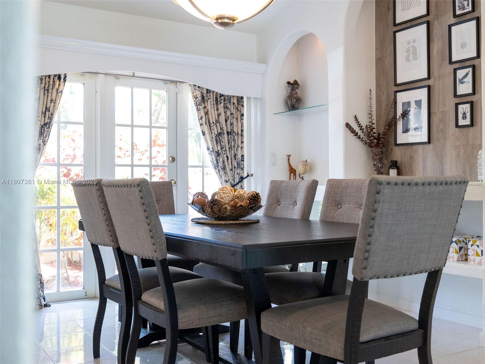 Laguna Springs - Residential