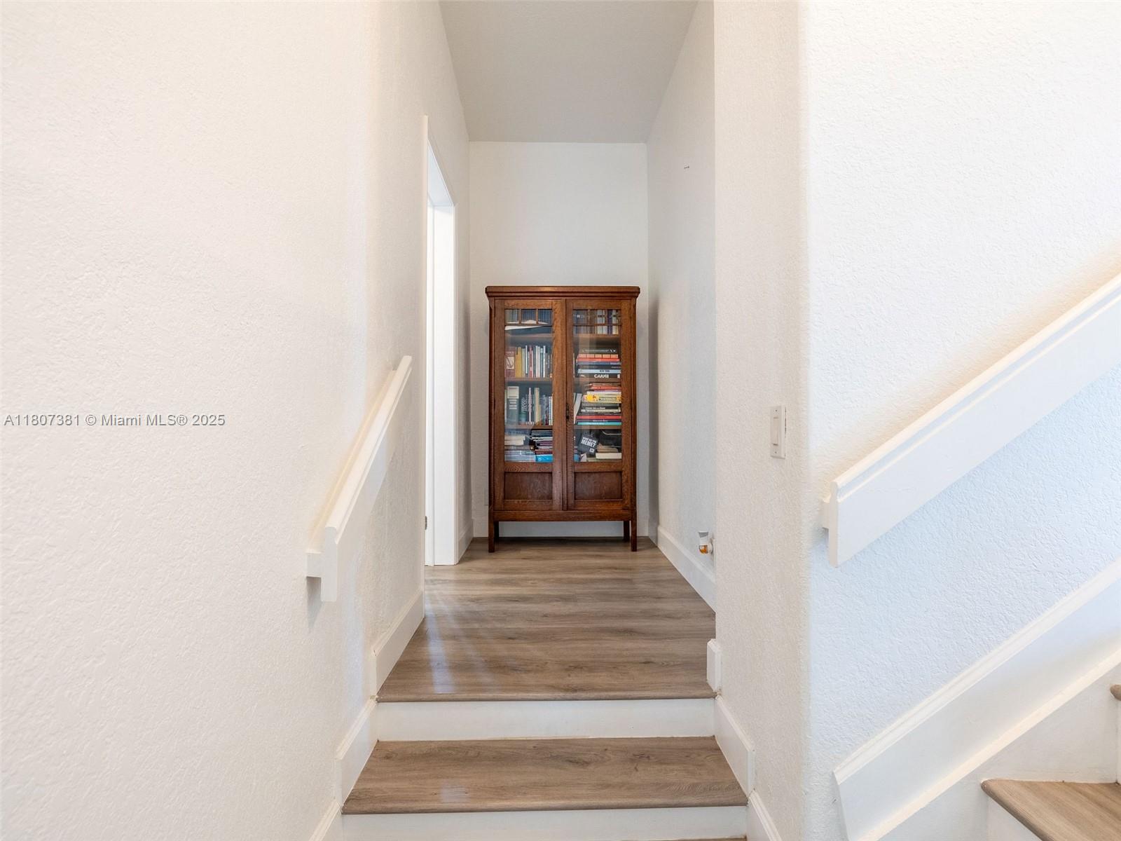 Laguna Springs - Residential