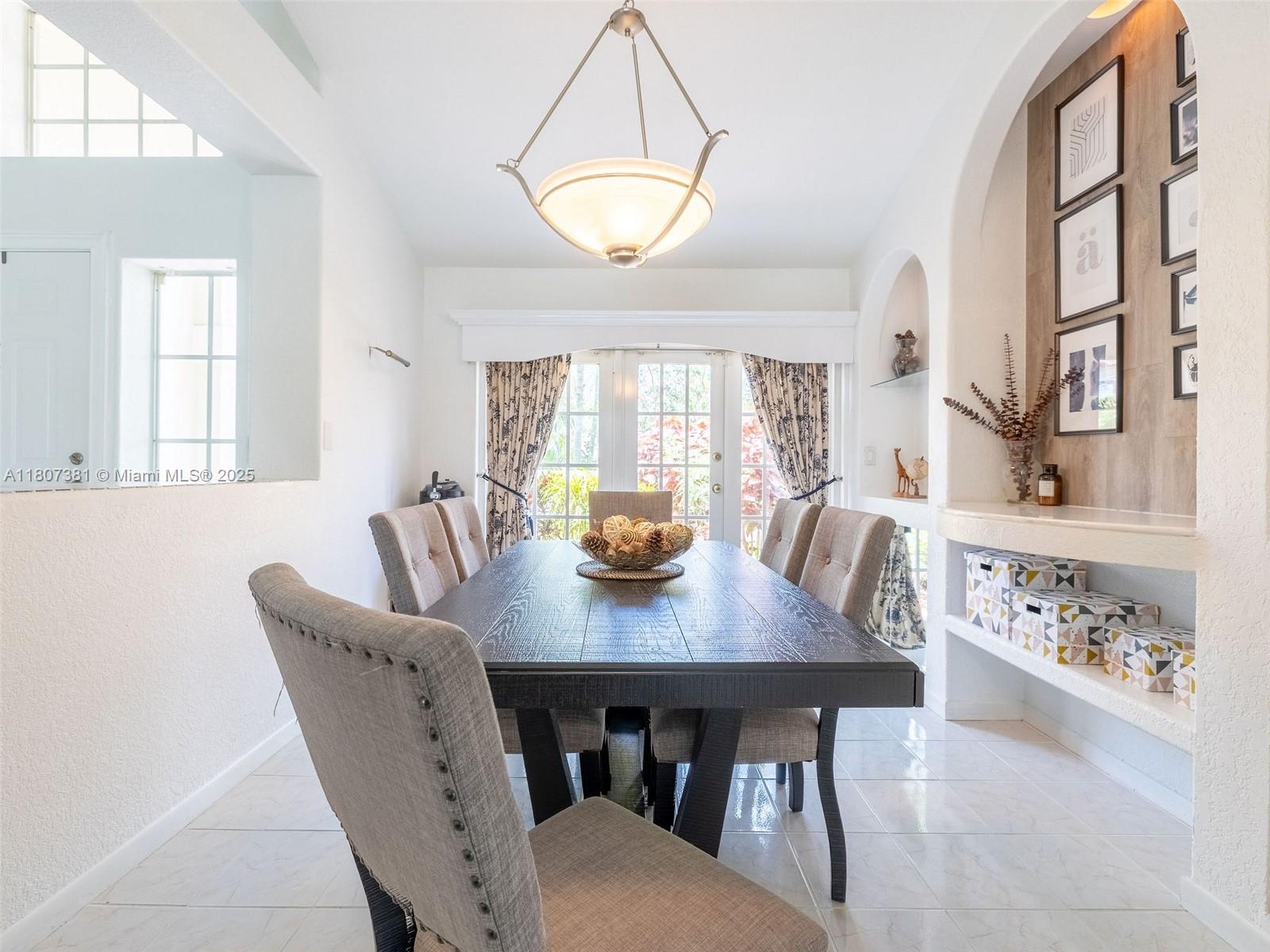 Laguna Springs - Residential