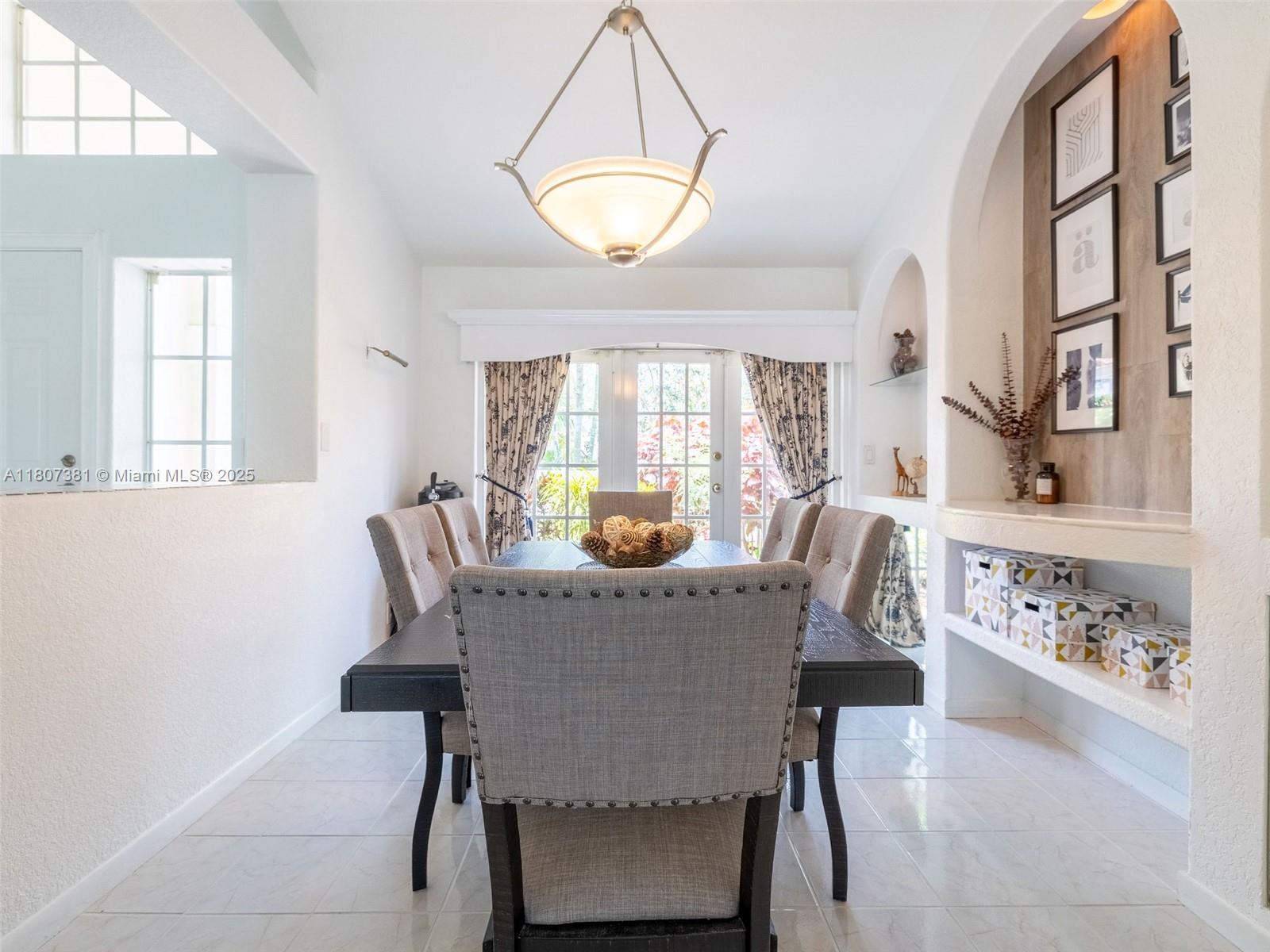 Laguna Springs - Residential