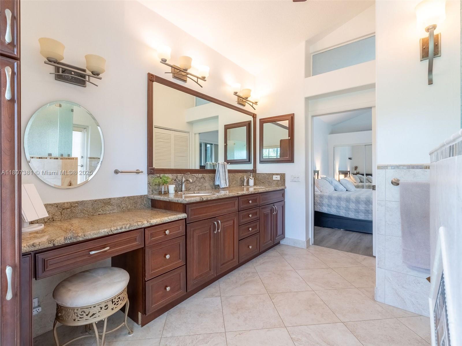 Laguna Springs - Residential