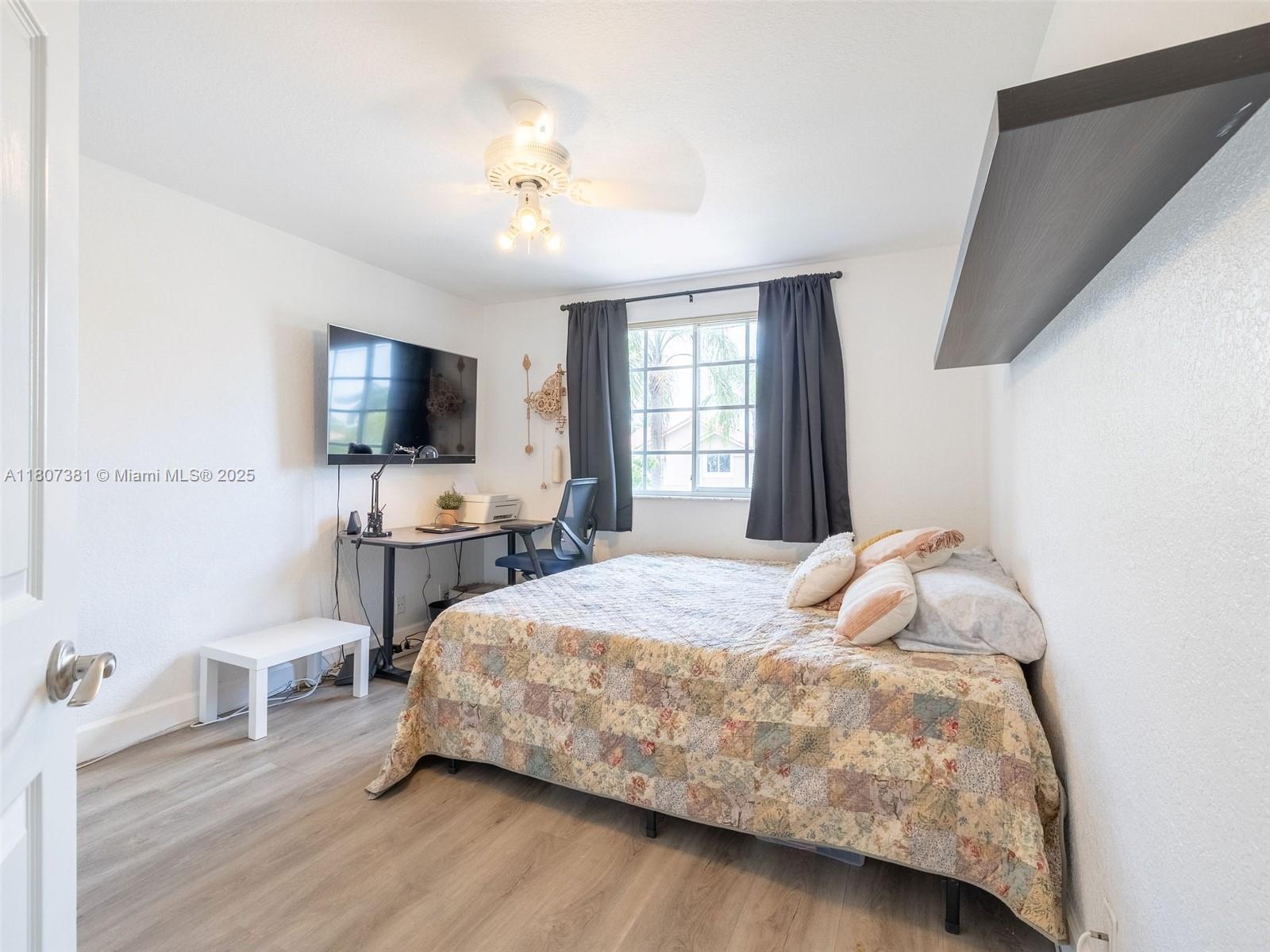 Laguna Springs - Residential