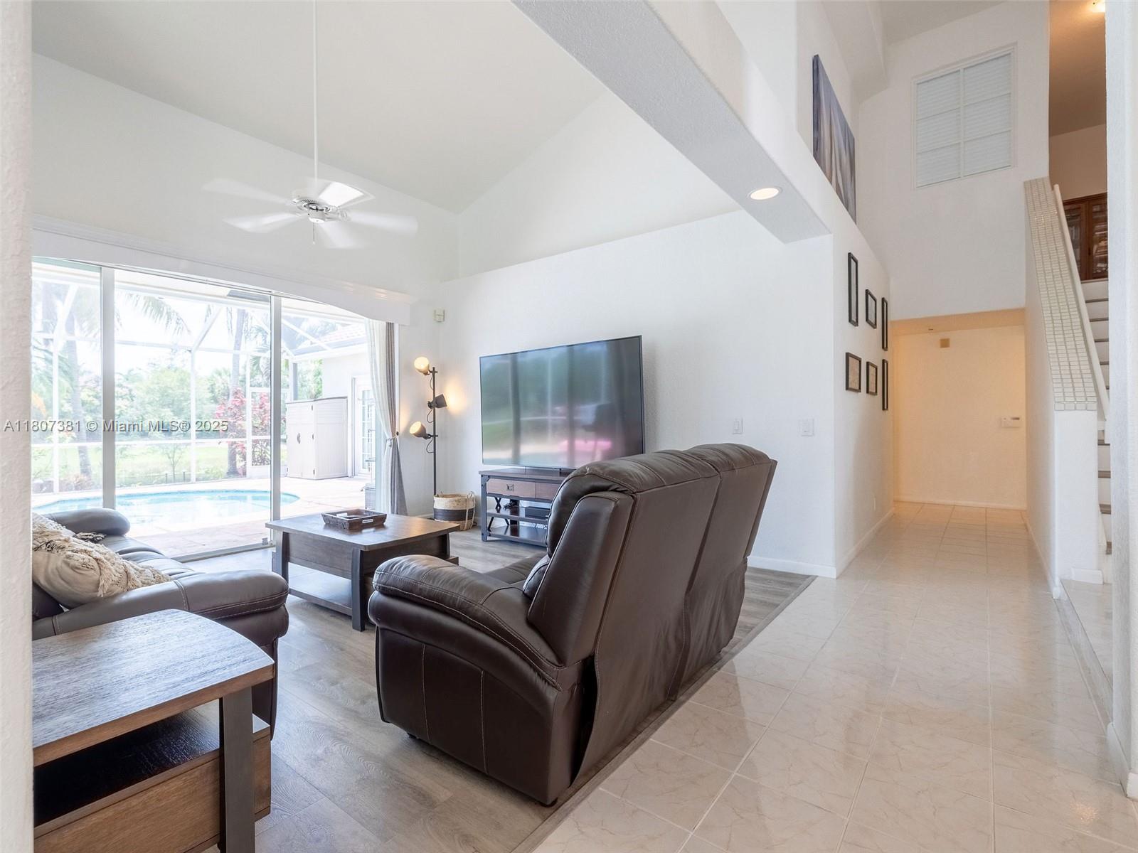 Laguna Springs - Residential