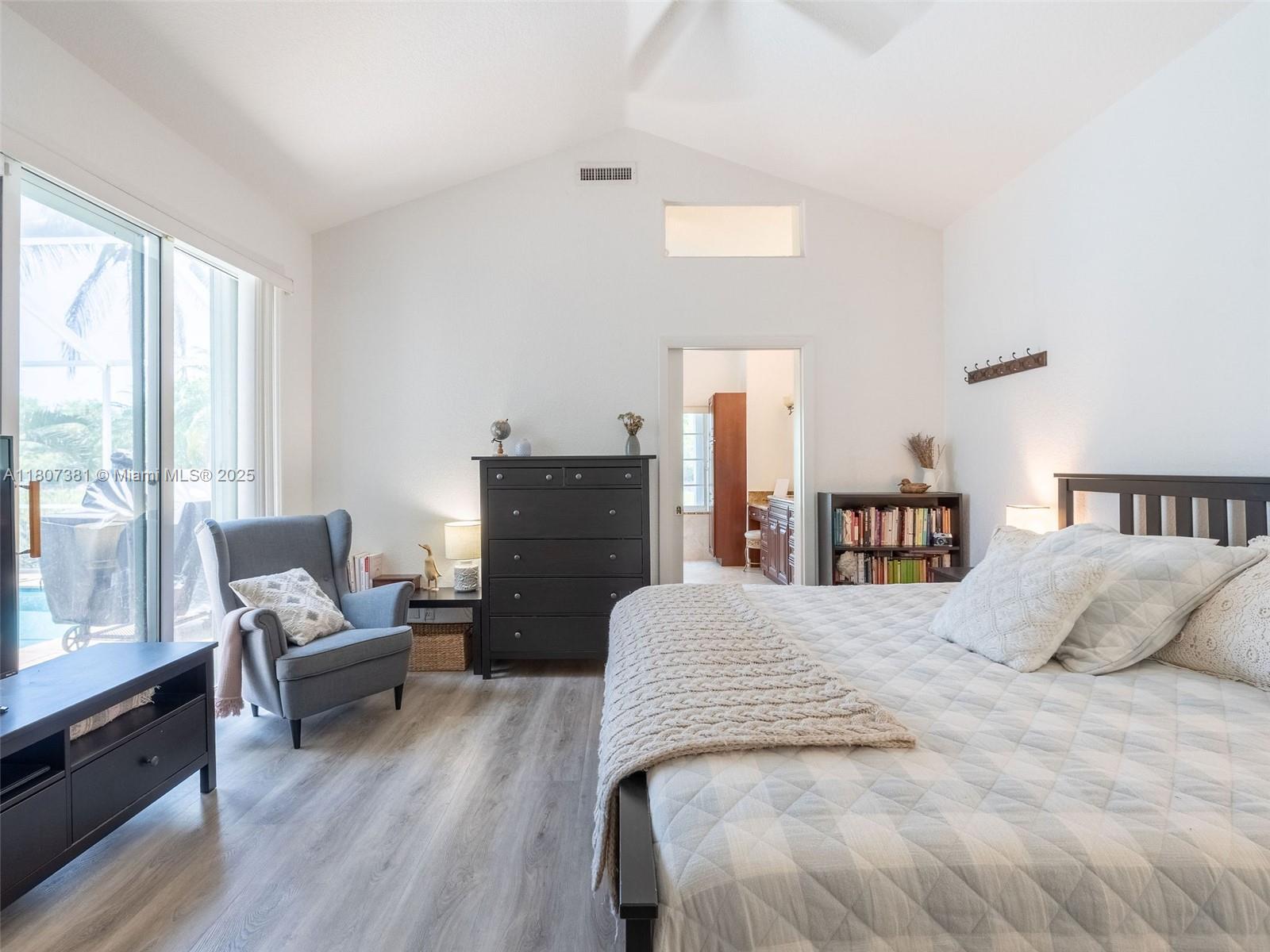Laguna Springs - Residential