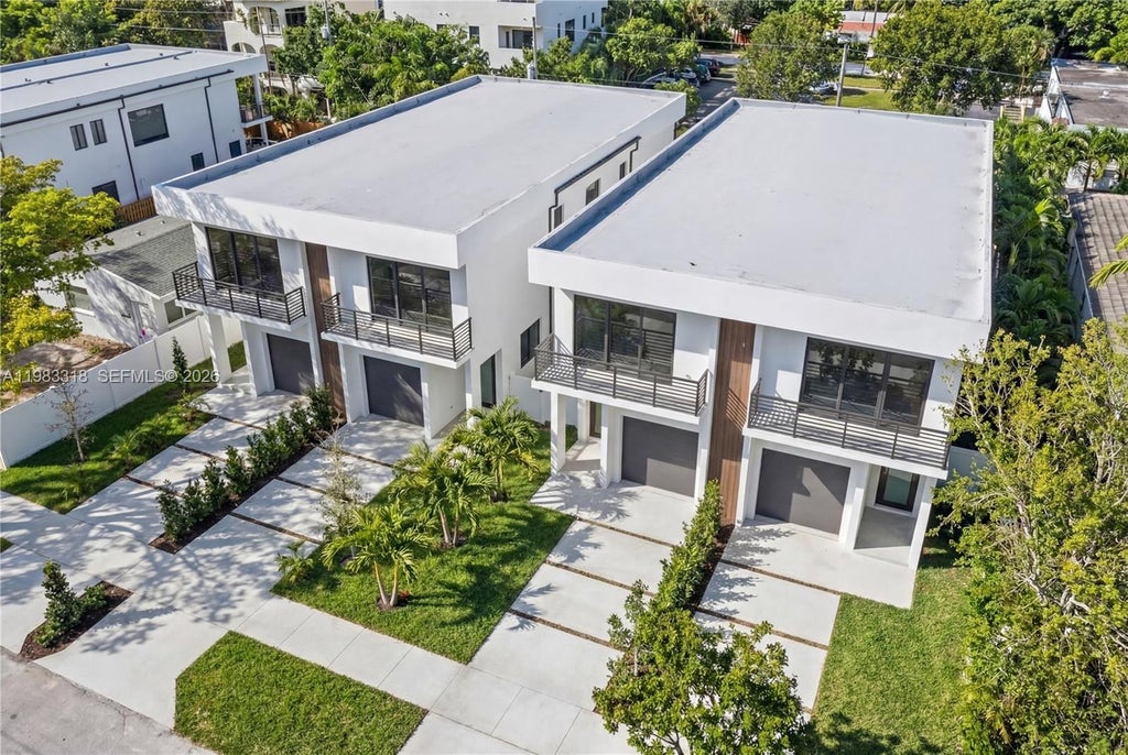 Photo of 11 SE 12th Ave, Fort Lauderdale, FL 33301 (MLS # A11983318)