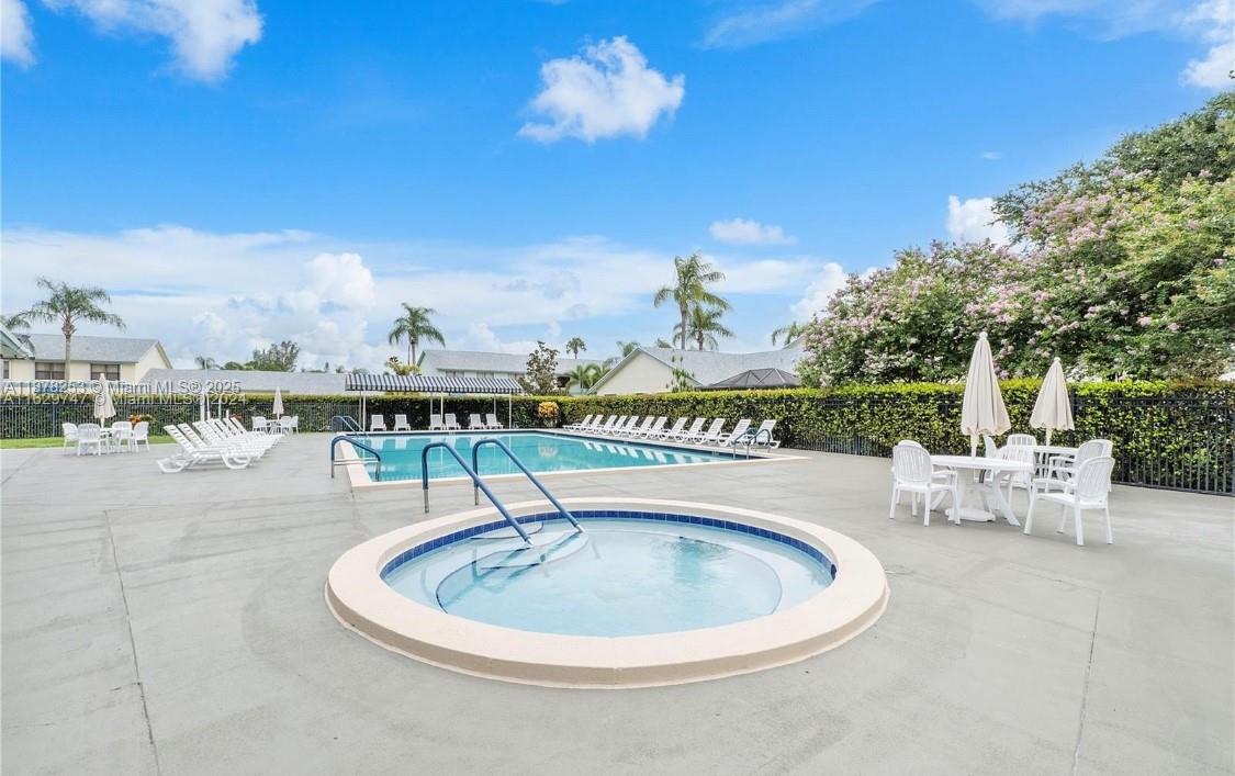 SANDALFOOT COVE SEC 12 - Residential