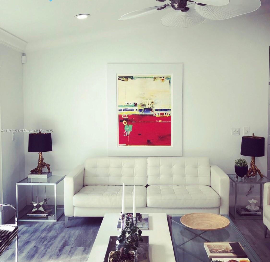 SANDALFOOT COVE SEC 12 - Residential