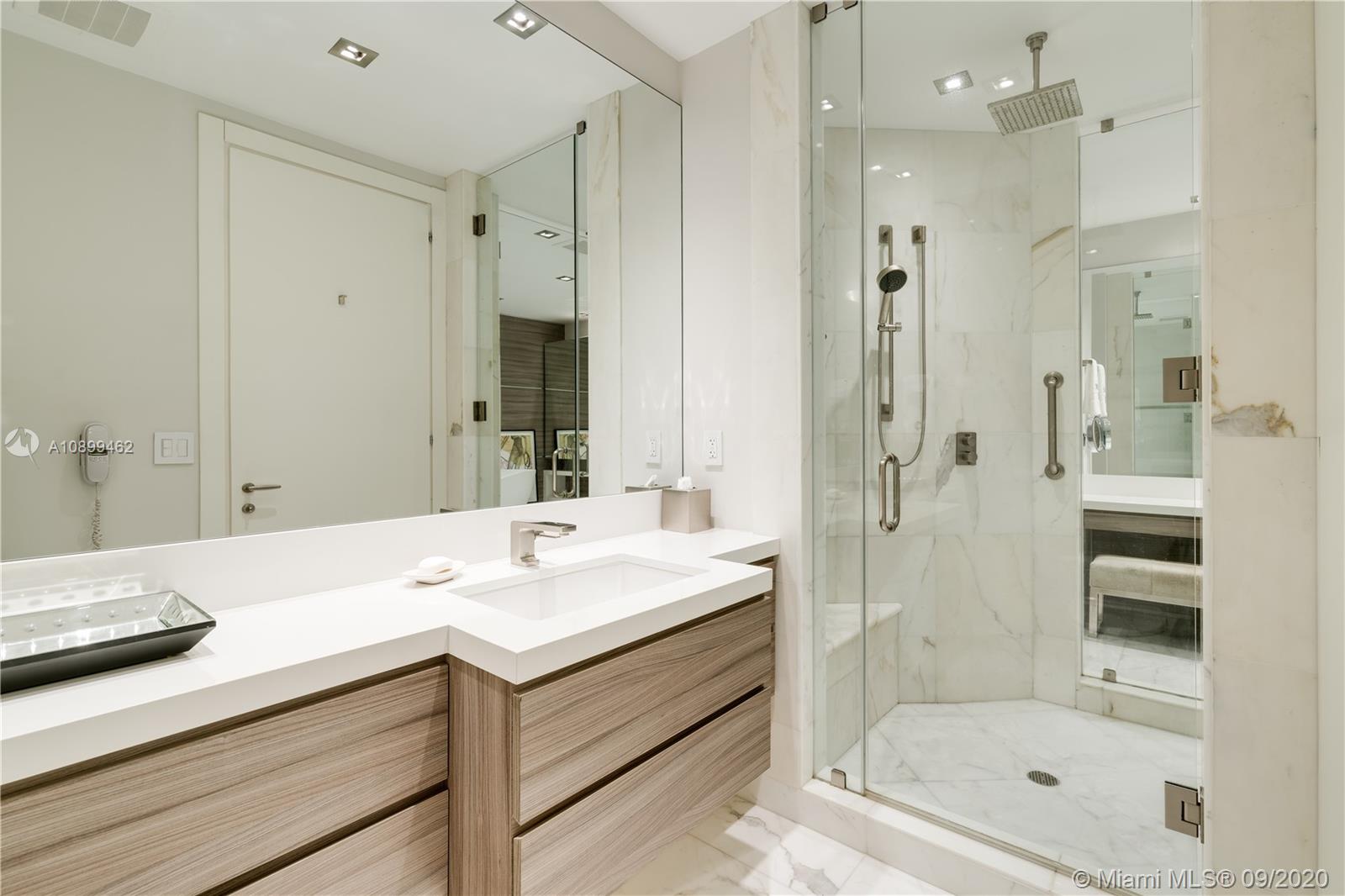 GROVENOR HOUSE CONDO - Residential