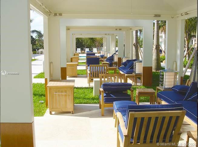 GROVENOR HOUSE CONDO - Residential