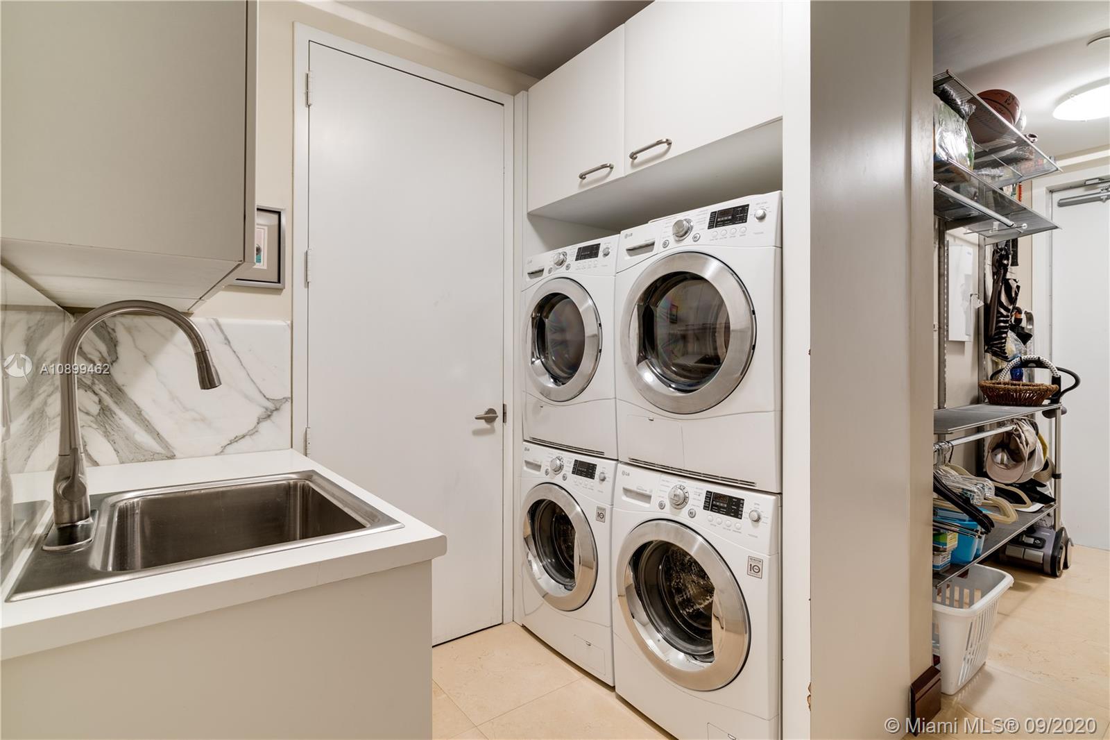 GROVENOR HOUSE CONDO - Residential