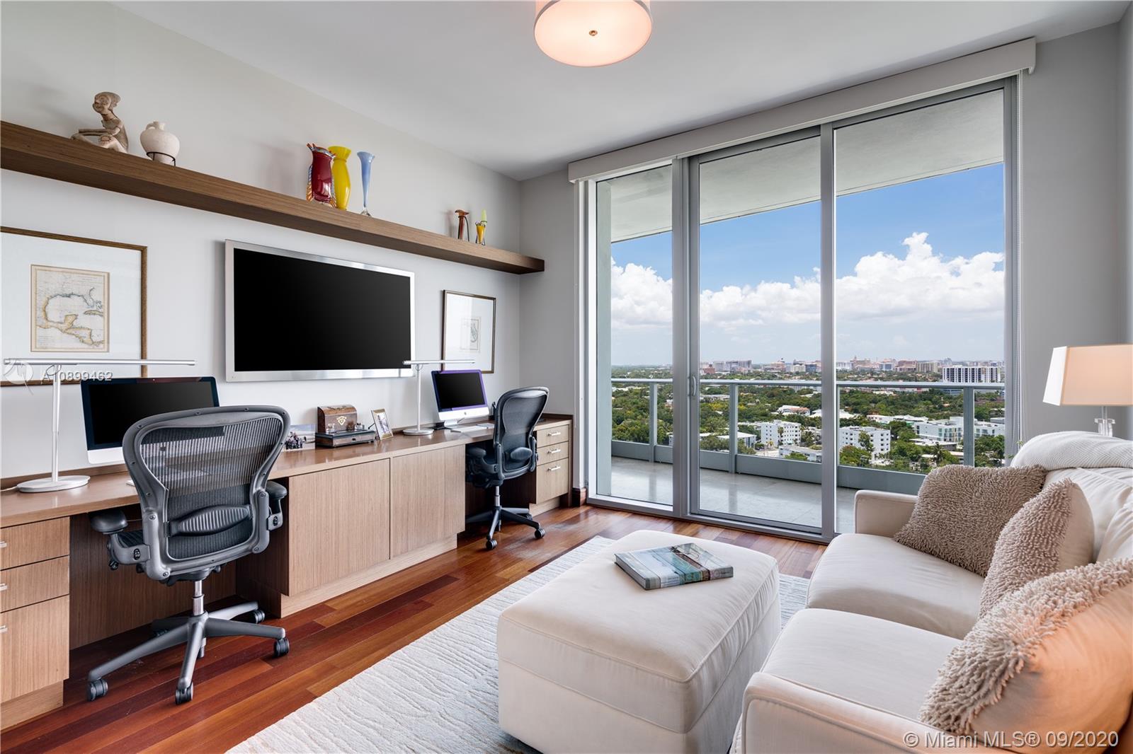 GROVENOR HOUSE CONDO - Residential