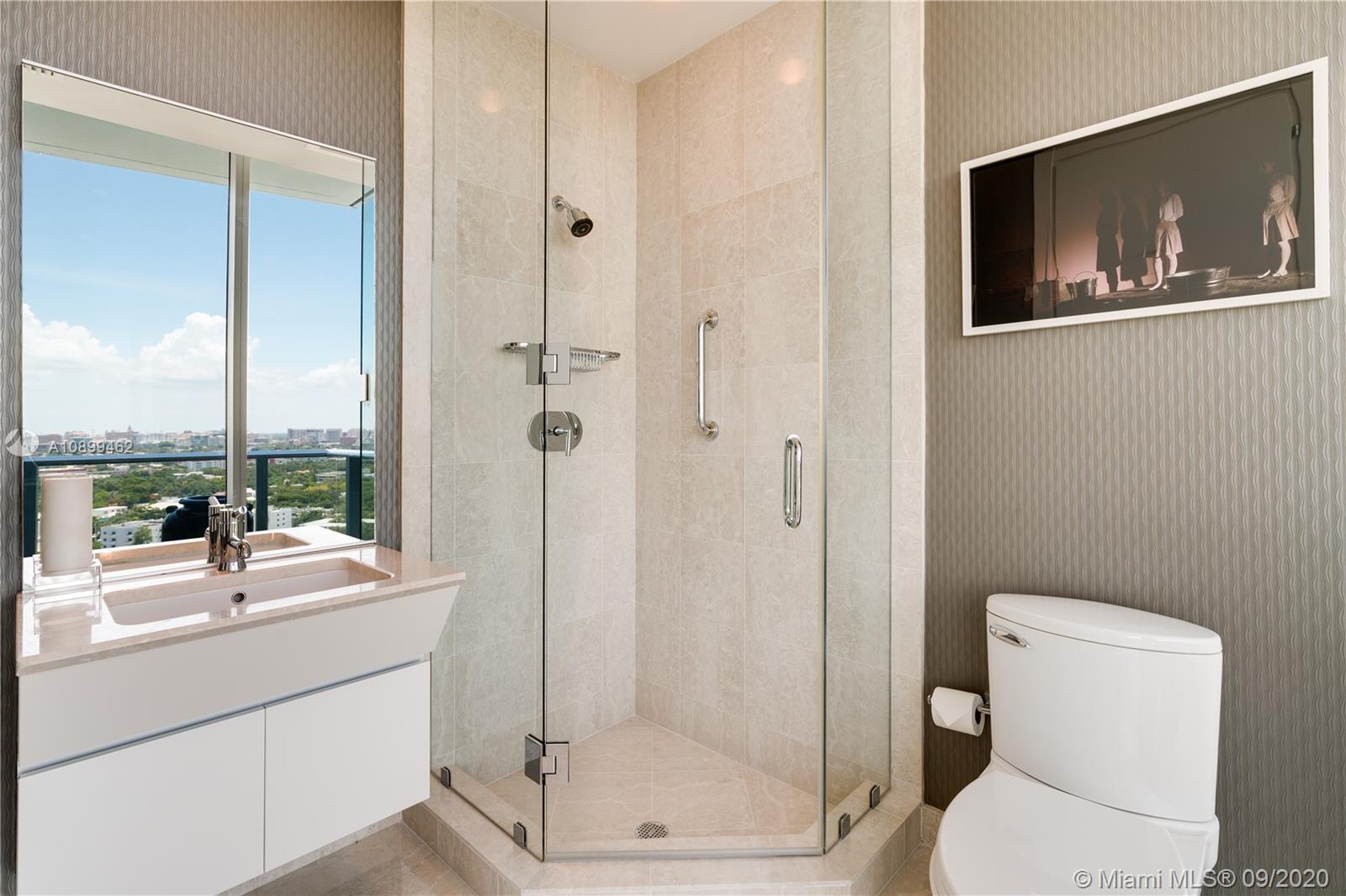 GROVENOR HOUSE CONDO - Residential