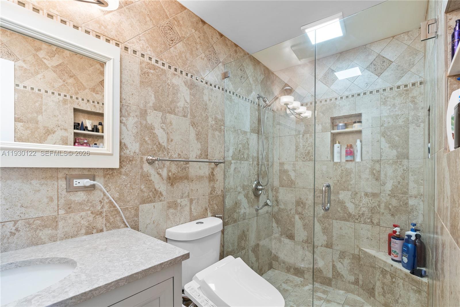 LAKEWOOD ON THE GREEN - Residential