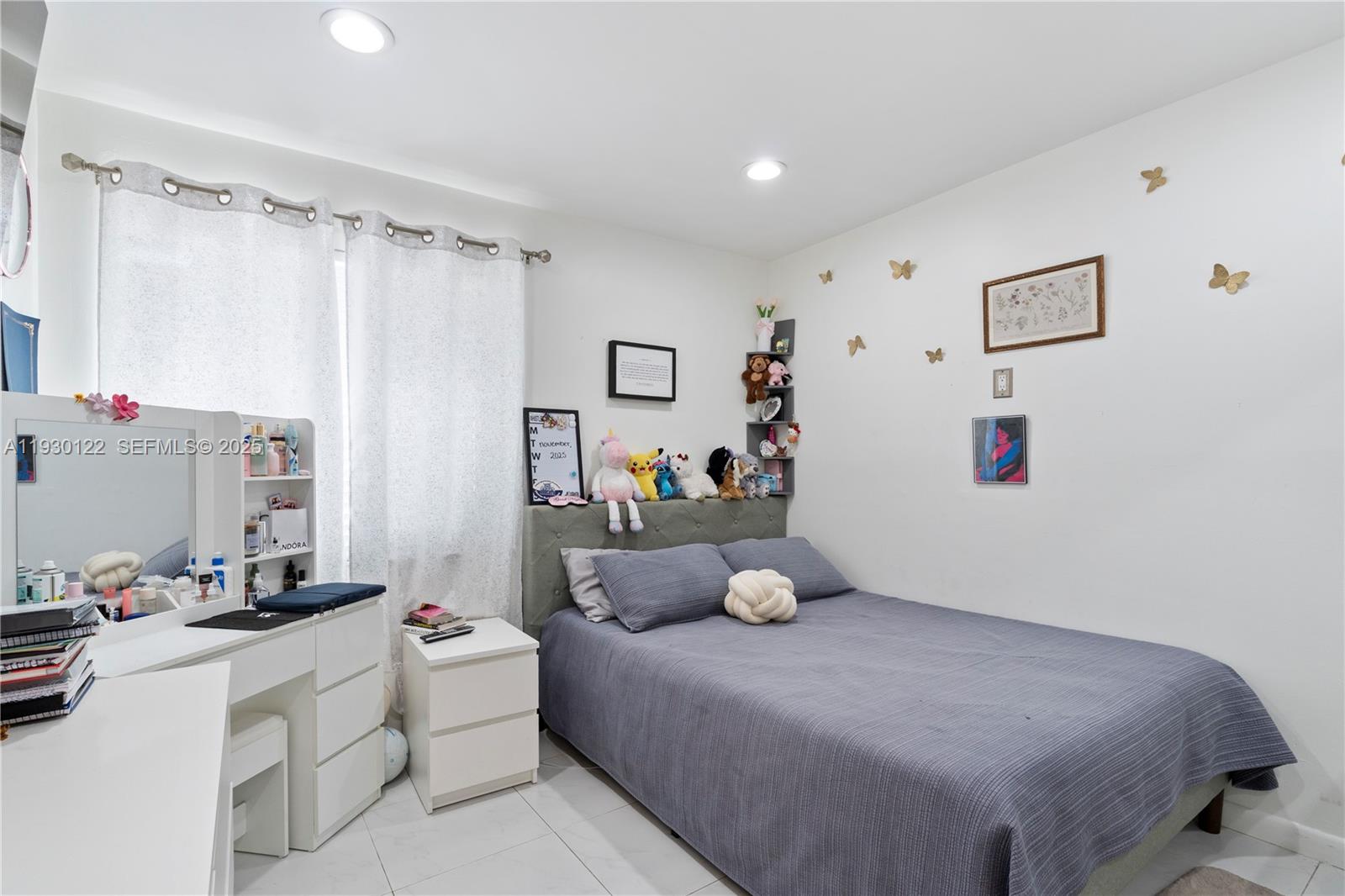 LAKEWOOD ON THE GREEN SEC - Residential