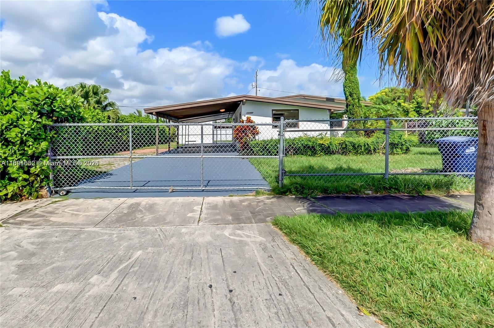 LEISURE CITY SEC 3 - Residential