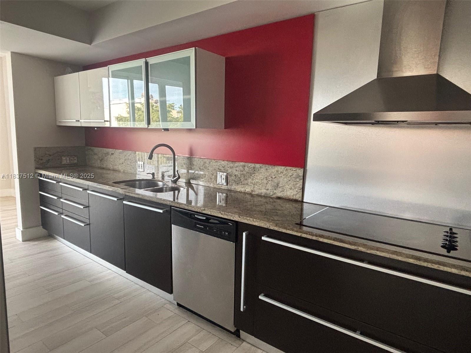 50 Ocean Lane Dr 404