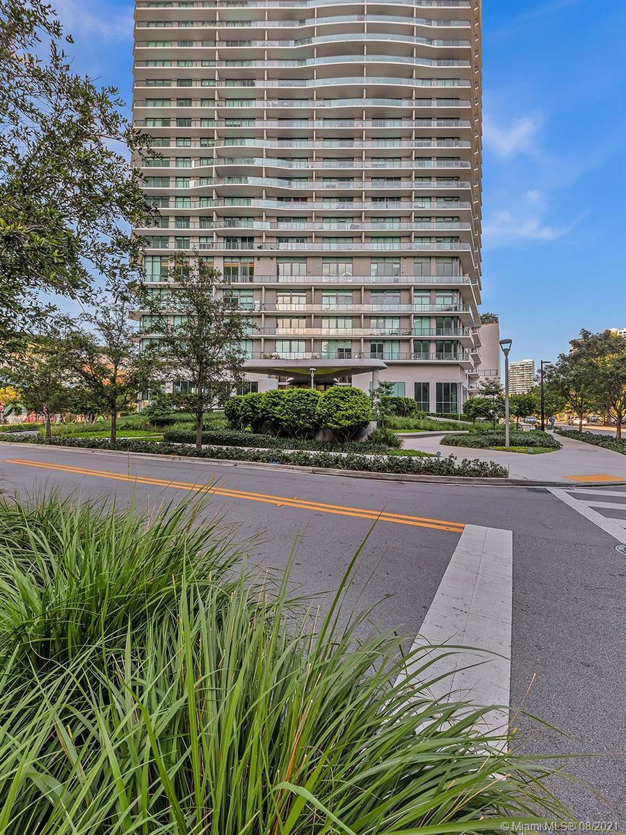 PARAISO BAYVIEWS CONDO - Residential Lease