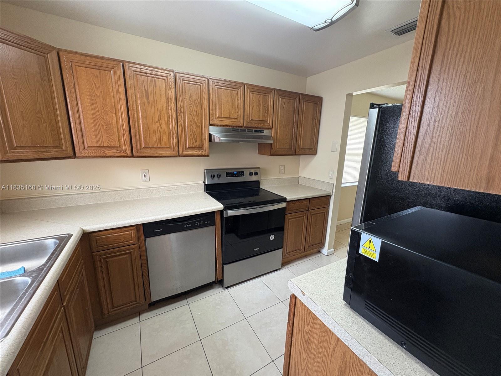 240 NW 12th Ct