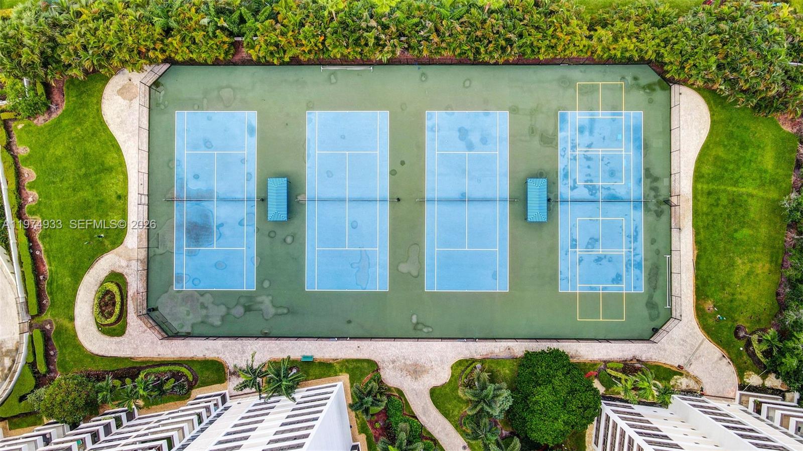 OLYMPUS CONDO PHASE - Residential