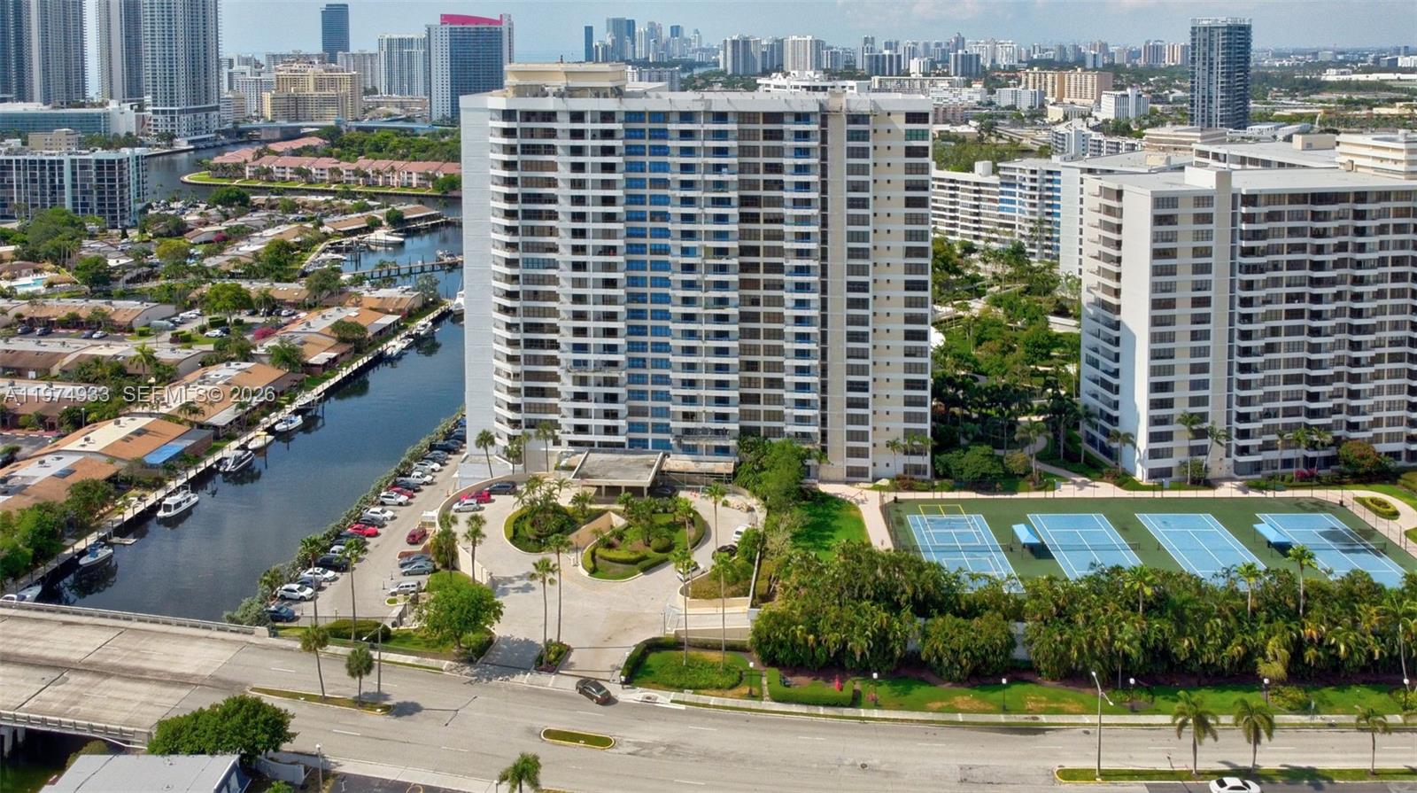 OLYMPUS CONDO PHASE - Residential