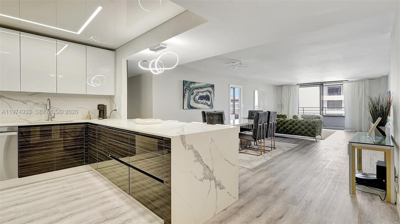 2500 Parkview Dr 1914