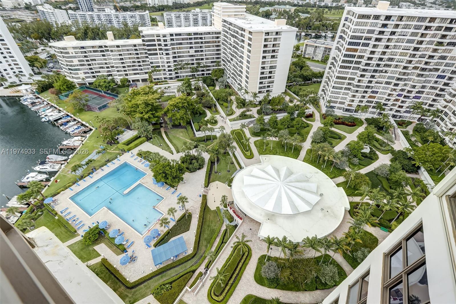 OLYMPUS CONDO PHASE - Residential