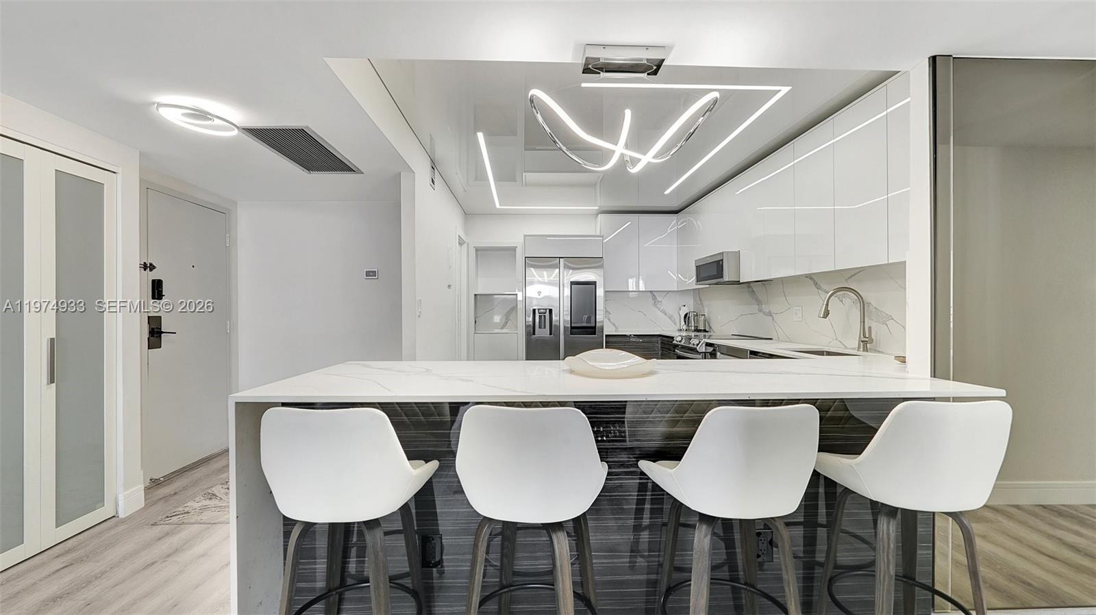 2500 Parkview Dr 1914