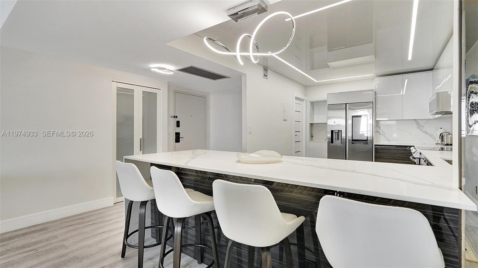 2500 Parkview Dr 1914