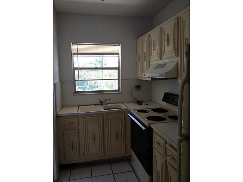 HALLANDALE PARK NO 4 AMEN - Residential Lease