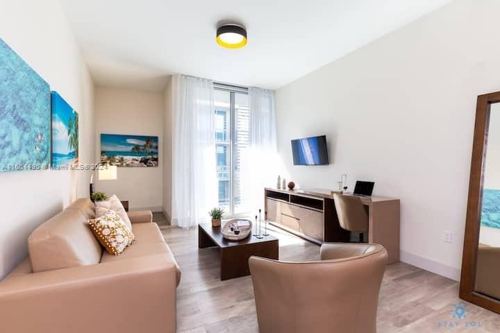 View photos, virtual tours, details... 777 N Ocean Dr N319
