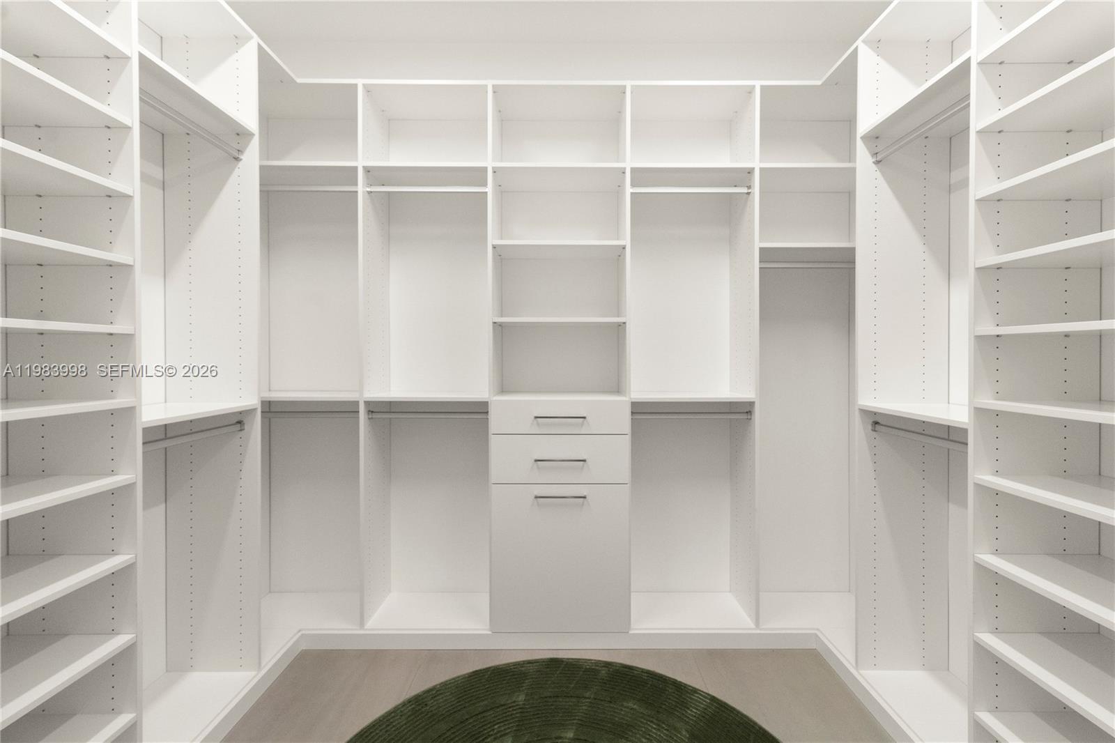 MIDDLE RIVER MANOR ADD - Residential