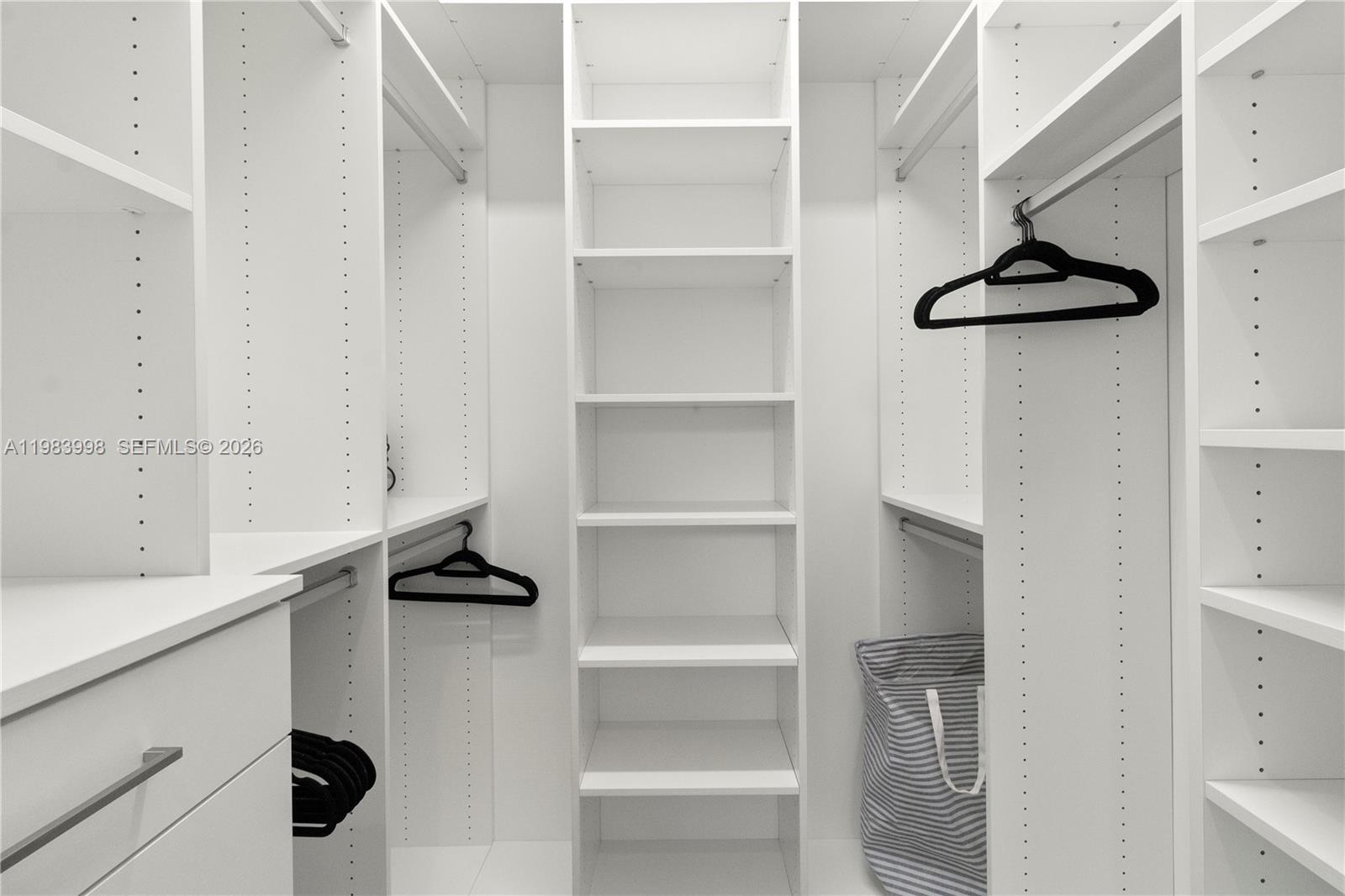 MIDDLE RIVER MANOR ADD - Residential