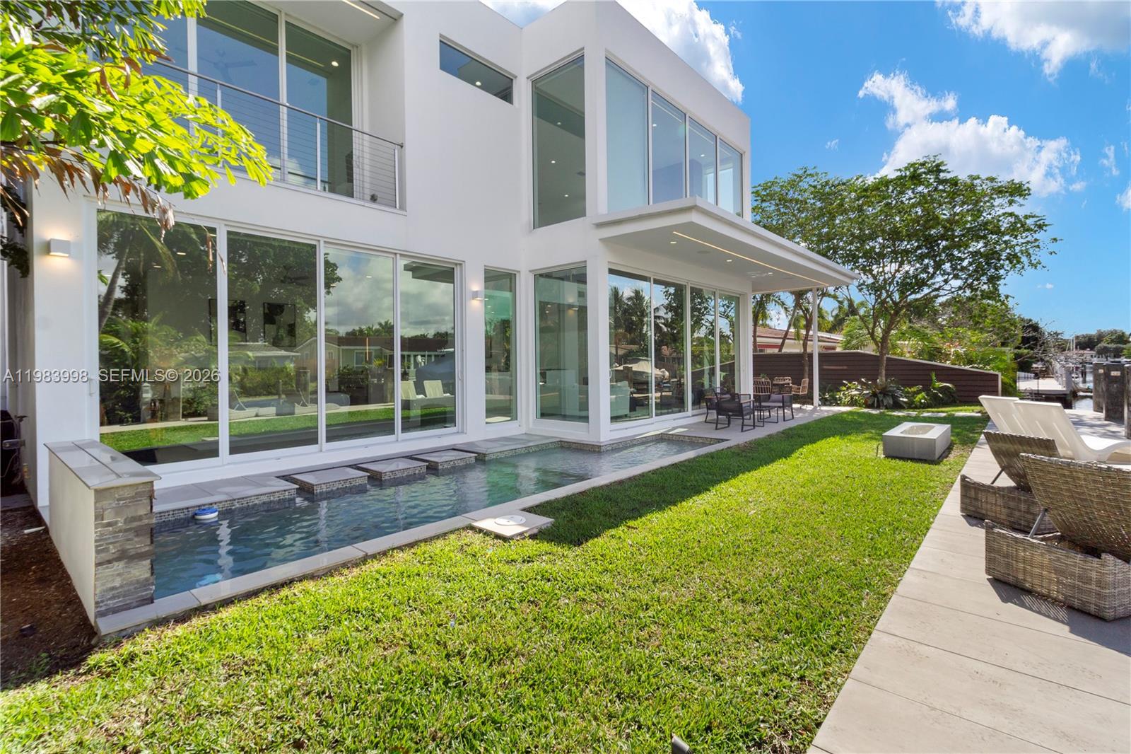 MIDDLE RIVER MANOR ADD - Residential