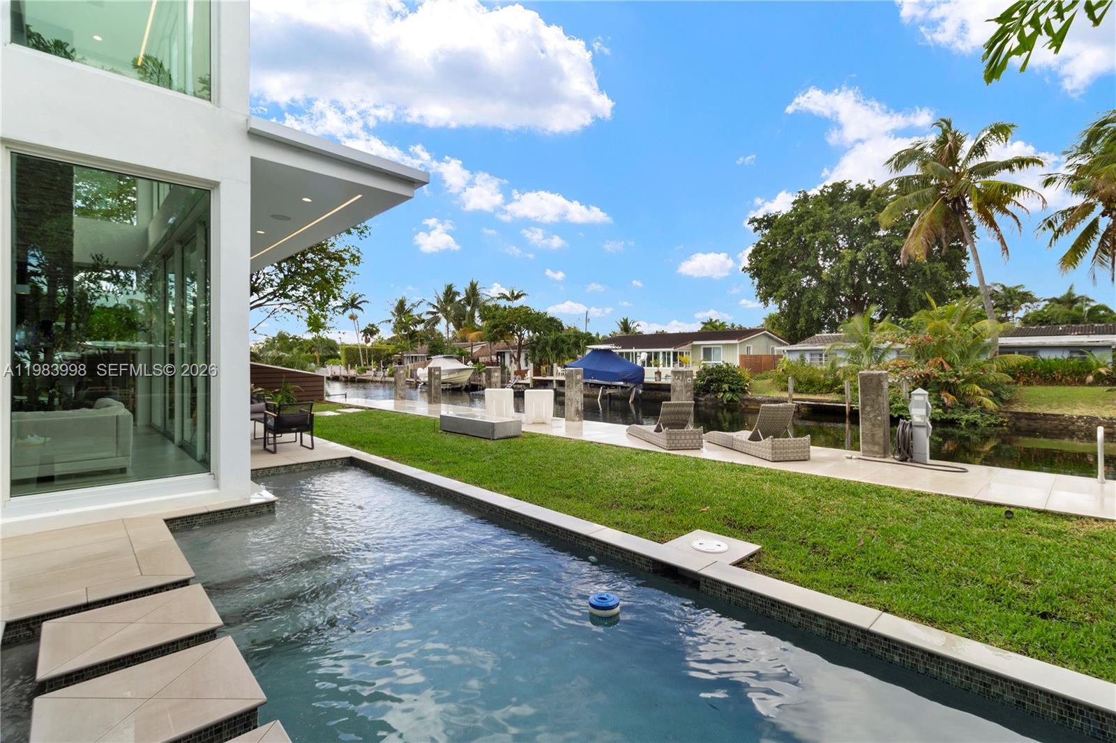 MIDDLE RIVER MANOR ADD - Residential