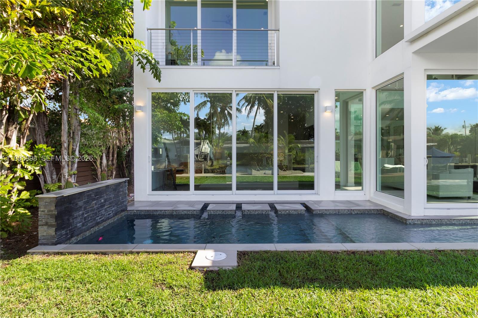 MIDDLE RIVER MANOR ADD - Residential