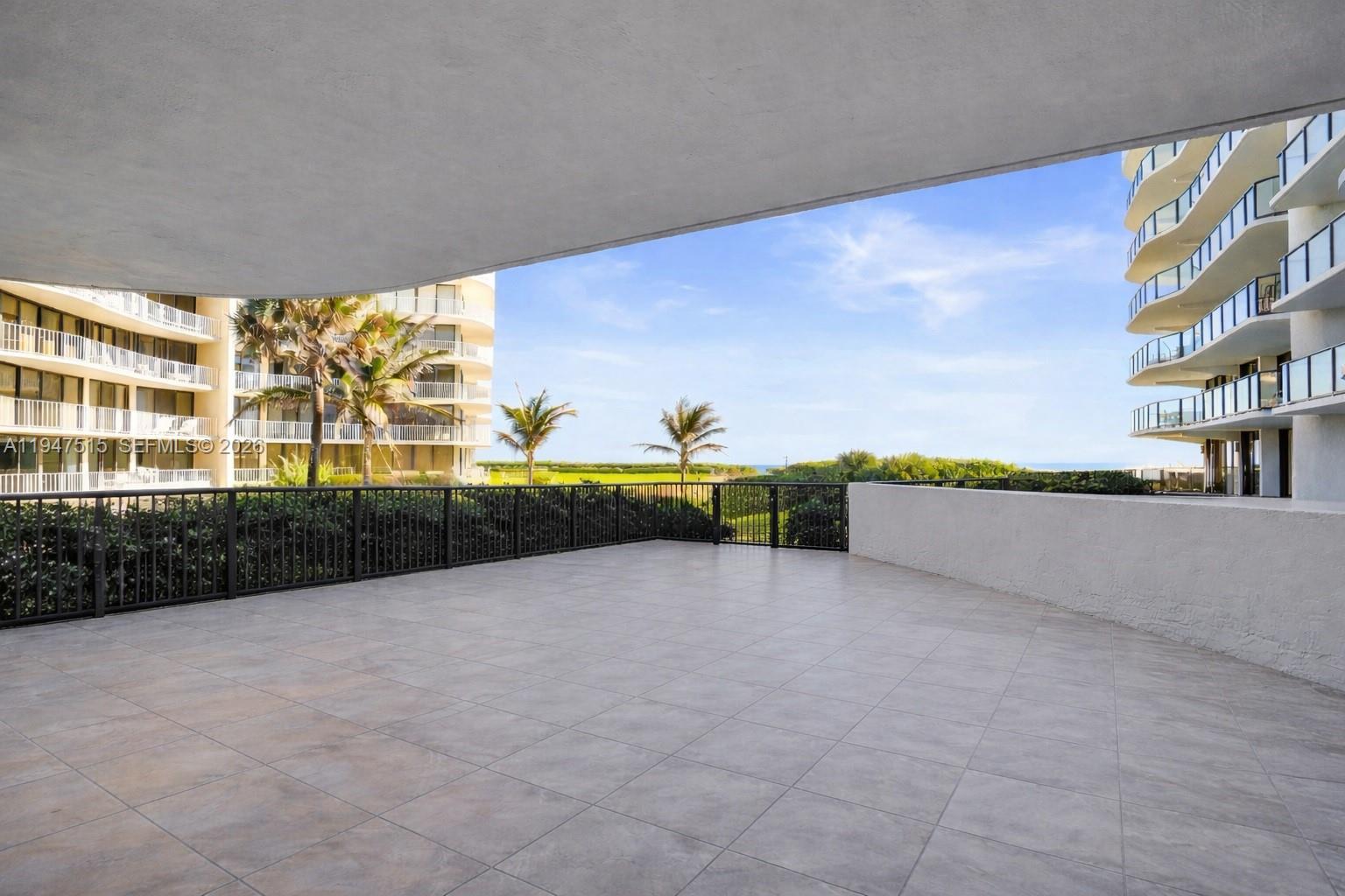 HALCYON OF PALM BEACH - Residential