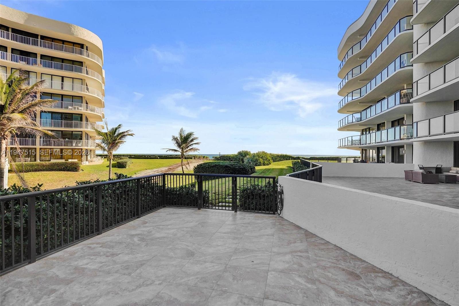 HALCYON OF PALM BEACH - Residential