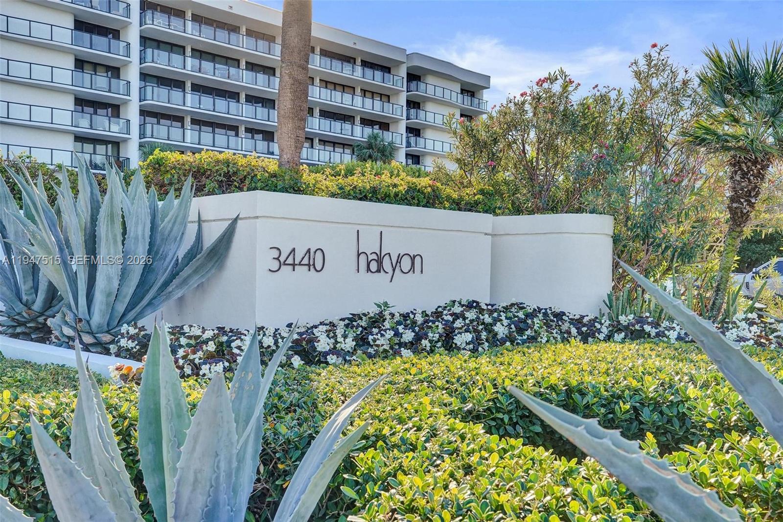 HALCYON OF PALM BEACH - Residential