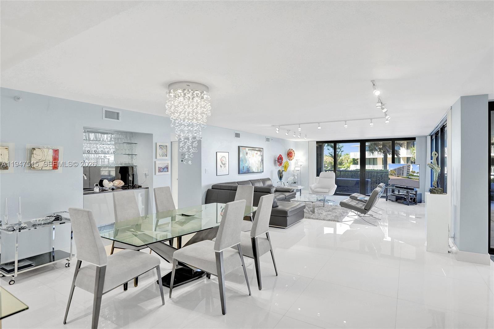 HALCYON OF PALM BEACH - Residential