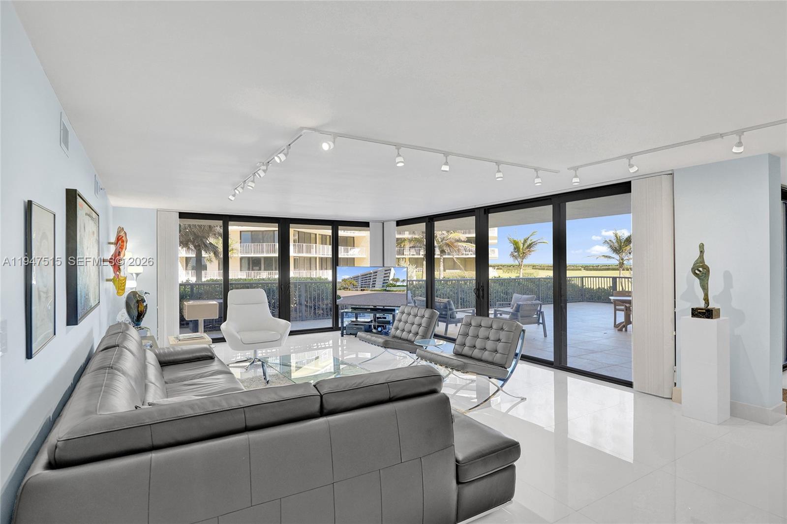 HALCYON OF PALM BEACH - Residential